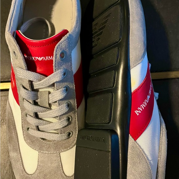 Emporio Armani Collection - Picture 3 of 3